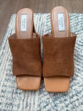 NWOT Brown Suede Open-Toe Slide Mules, size 8
